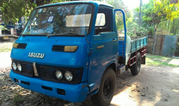 4ล้อ อีชูซุ TL74แรง สภาพดีพร้อมใช้งาน  ทะเบียนพร้อมโอน ราคา80,000บ