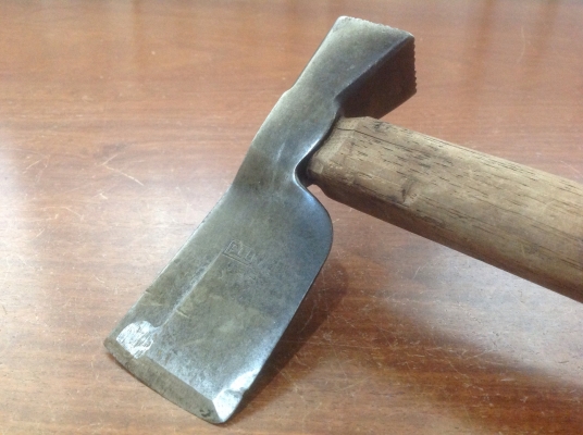 ขายขวาน หัวค้อน Vintage Plumb 2 in 1ให้ลูกค้าไปเข้าด้ามสวยๆ ใหม่