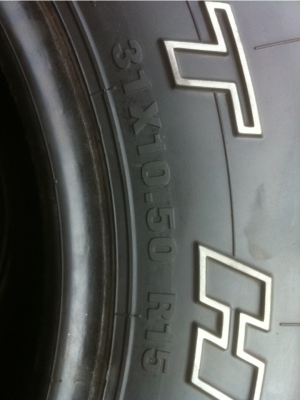 ยาง1คู่ Mud Achiller 31 10.5 R15 ปี12