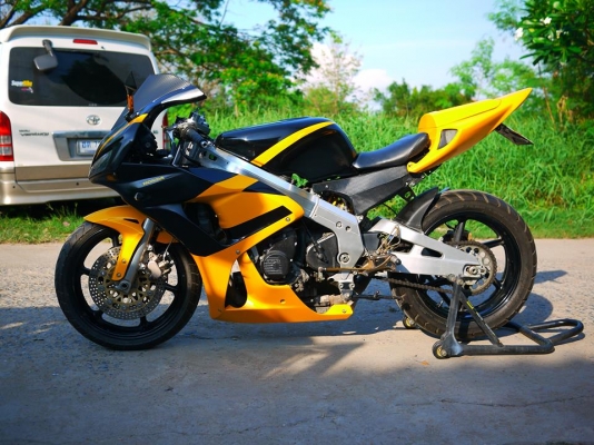 ขาย Cbr400 พร้อมทะเบียนแท้ แฟริ่ง cbr1000 06 ไฟท้าย Cbr1000 รถสวยเครื่องดีเลย ขาย Cbr400 พร้อมทะเบียนแท้ แฟริ่ง cbr1000 06 ไฟท้าย Cbr1000 รถสวยเครื่องดีเลย