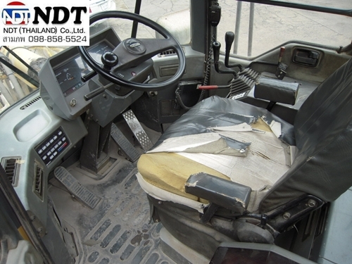 รถตัก WA300-3E #5**** 8469hr 1998yr  2.7คิว  6สูบTurbo Tel : 098-858-5524 สามภพ ครับ