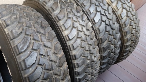 ขายยาง Bridgestone M/T 235 85 ขอบ 16 สภาพทำยางอะไหล่ครับ