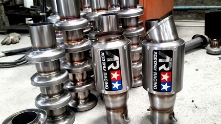 ท่อแต่งราคาเบาๆคุณภาพดีๆๆ MSx-KSR Zoomer x-PCXคอ-ปลาย.มีหลายรูปทรงให้เลือกมากมาย ท่อแต่งราคาเบาๆคุณภาพดีๆๆ MSx-KSR Zoomer x-PCXคอ-ปลาย.มีหลายรูปทรงให้เลือกมากมาย