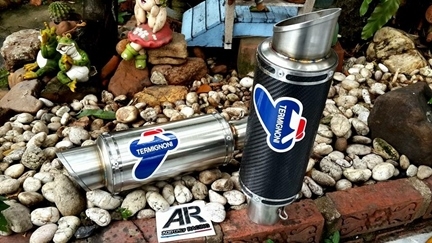 ท่อแต่งราคาเบาๆคุณภาพดีๆๆ MSx-KSR Zoomer x-PCXคอ-ปลาย.มีหลายรูปทรงให้เลือกมากมาย ท่อแต่งราคาเบาๆคุณภาพดีๆๆ MSx-KSR Zoomer x-PCXคอ-ปลาย.มีหลายรูปทรงให้เลือกมากมาย