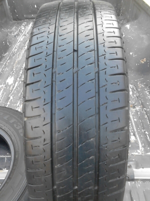 215/70R15 มี 2 เส้น ดอกยาง สวย หนา  โทร.081-427-3941