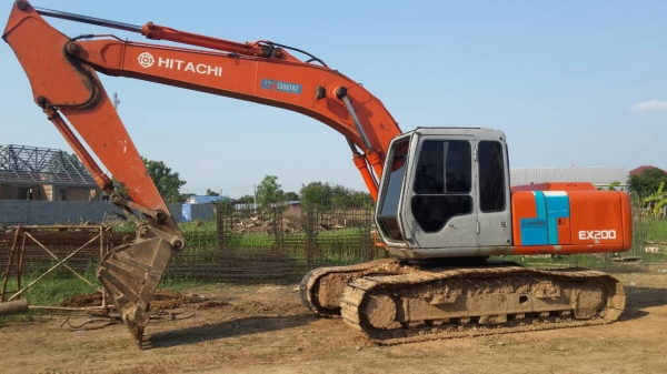 HITACHI200-2