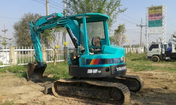 FROM JAPAN ขายถูกด่วนๆ รถขุด MINI EXCAVATOR YANMAR B5 ราคาเพียง 400,000 บาท สนใจรีบติดต่อ 0819337688
