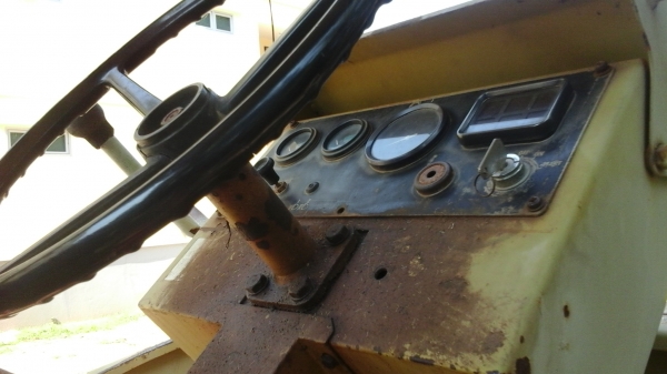 ขายด่วนรถบดSAKAI-SV500DFสั่นสเทือน2เพลามีทะเบืยน10ตัน