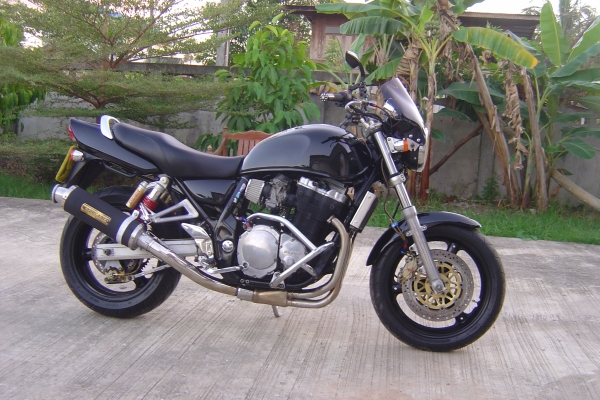Suzuki 1200 Inazuma Greenbook Insurance 150000