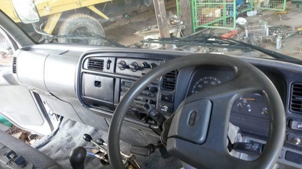 ขายหกล้อดั๊ม mitsubishi canter FE449 115 แรง ทะเบียนปี 44