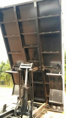 ขายหกล้อดั๊ม mitsubishi canter FE449 115 แรง ทะเบียนปี 44