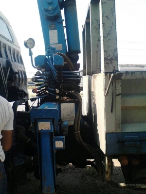 Hino6ล้อ FC(ซุปเปอร์เสี่ยแท้) ยาว 5.5ม. พร้อมเครน3ตัน 5เหลี่ยม ท้องวี 3ปอก 2ชัก เครื่องดี ครัทซีสวย รถพร้อมใช้งาน ขาย 490,000 บาท(ศุภากร081-4252943)