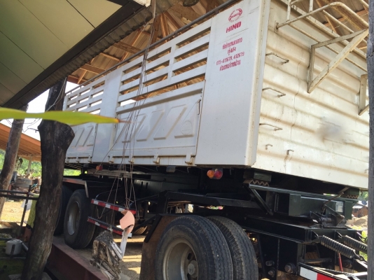 รถอีซูซุ  10  ล้อดั้ม  240  แรงม้า.  ปี 38   สนใจติดต่อ 081 - 6079515