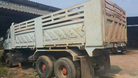 รถอีซูซุ  10  ล้อดั้ม  240  แรงม้า.  ปี 38   สนใจติดต่อ 081 - 6079515