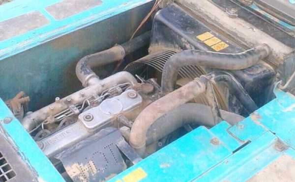 KOBELCO YN10 MARK 6 SUPER SK 200 รถบอดี้สวยเดิมสภาพดีมากพร้อมทำงานได้เลยครับ ใช้งาน 8,450 ชม. เครื่องยนต์เดิมๆปั๊มเดิมแห้งดีแรงดีไม่มีเยิ้มทำงานได้เร็วเดินเร็วใช้งานคล่อง ภายในเก๋งสะอาด แอร์เย็น ภายนอกบอดีบูมอาร์มสวยๆ เอวแน่น ช่วงล่างโซ่บูทใบแทรกสภาพดีประ