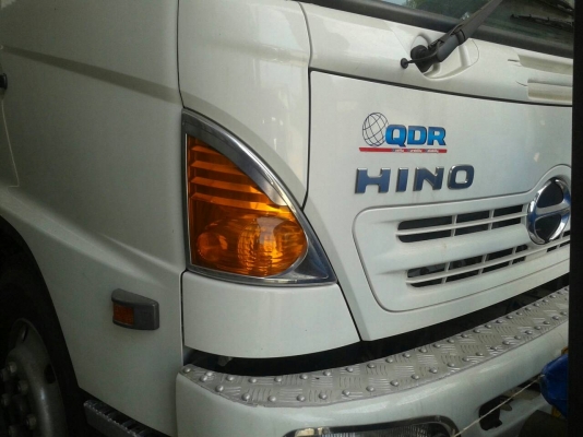 รถฮีโน่ 10 ล้อ ( หลังถนน )  251 แรงม้า. ปี 56   ( รถวิ่ง 3,xxx กม. )   สนใจติดต่อ 081 - 6079515