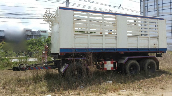 ขายหางพ่วง 3  เพลา. แท้.  / อู่ เชียรการช่าง.  สนใจติดต่อ  081 - 6079515