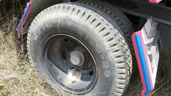 ขายหางพ่วง 3  เพลา. แท้.  / อู่ เชียรการช่าง.  สนใจติดต่อ  081 - 6079515