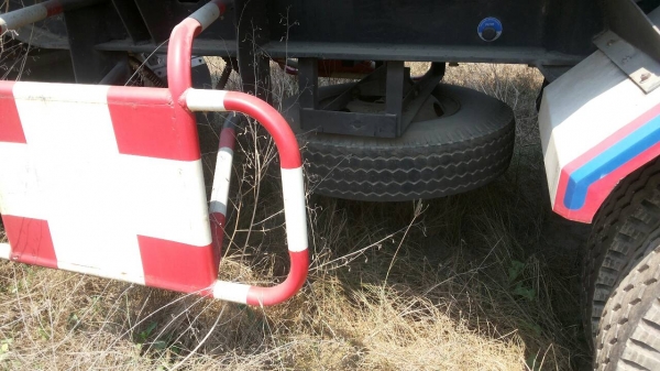 ขายหางพ่วง 3  เพลา. แท้.  / อู่ เชียรการช่าง.  สนใจติดต่อ  081 - 6079515