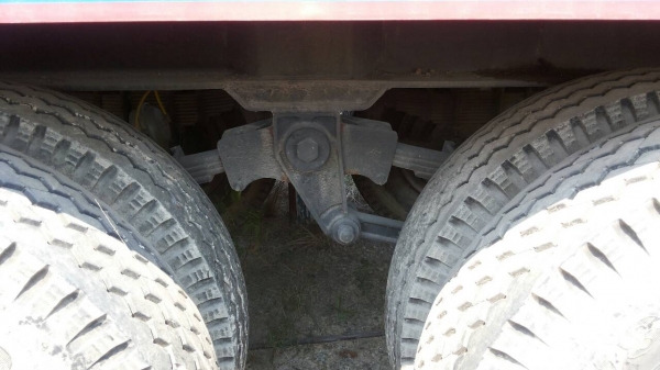 ขายหางพ่วง 3  เพลา. แท้.  / อู่ เชียรการช่าง.  สนใจติดต่อ  081 - 6079515