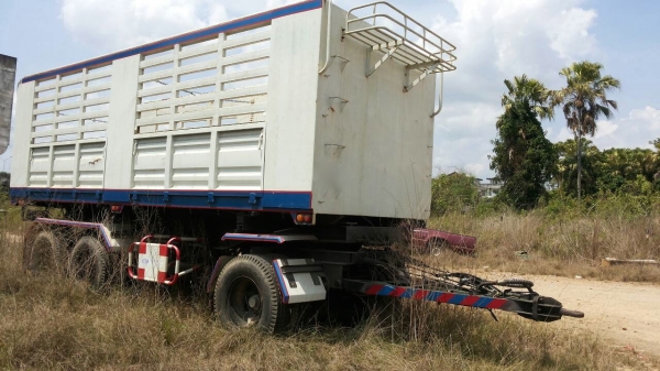 ขายหางพ่วง 3  เพลา. แท้.  / อู่ เชียรการช่าง.  สนใจติดต่อ  081 - 6079515