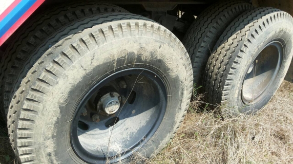 ขายหางพ่วง 3  เพลา. แท้.  / อู่ เชียรการช่าง.  สนใจติดต่อ  081 - 6079515