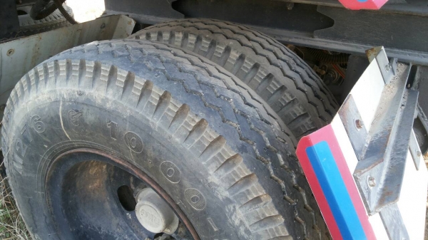 ขายหางพ่วง 3  เพลา. แท้.  / อู่ เชียรการช่าง.  สนใจติดต่อ  081 - 6079515