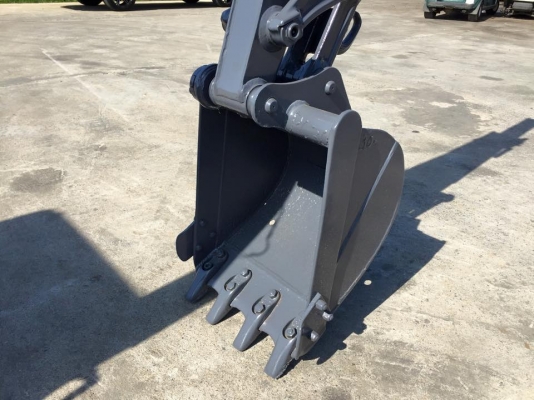 รถแบคโฮล KOMATSU PC30-7 มือสอง มีหัวเก๋ง นำเข้าญี่ปุ่น