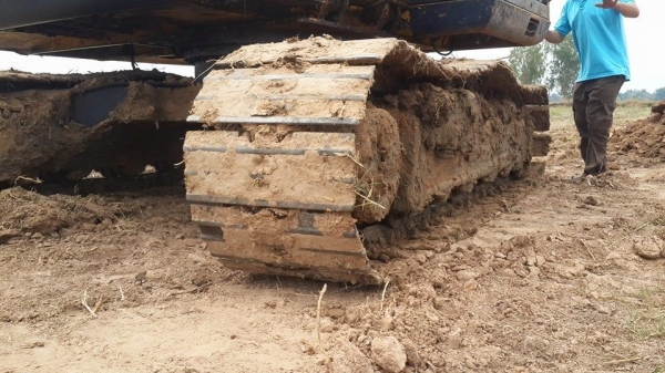 ขายมาร์คทรี รถแม็คโค โกเบลโก้SK120-3 เอกสาร อินวอยซ์ ใบแจ้งจำหน่าย เครื่องฟิต บูม สวยสีเดิมเก่านอก ทำงานทั้งวันไม่โหลด ช่วงล่างเต็ม ลูลเลอร์เต็ม