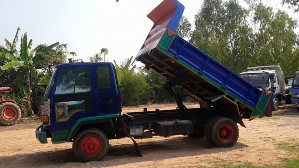 ขายดัมพ์ยาง8.25R16 เพาเวอร์ ทิ๊ฟฟี่ กระบะดัมพ์5คิว แชชซีสวยเดิม กระบะใหม่ สภาพพร้อมลุยงาน เอกสารเล่มทะเบียนพร้อมโอน