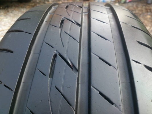 ขายยาง 215/60R16 Bridgestone Ecopia EP200 ยางสัปดาห์ที่47ปี13 ดอกยางเต็มนิ่มลึกสดเท่ากันไม่แตกลายไม่ร้าวไม่กินข้างไม่มีปะ (สถาพ90\%) สวยๆ จำนวน 1 ชุด ขายยาง 215/60R16 Bridgestone Ecopia EP200 ยางสัปดาห์ที่47ปี13 ดอกยางเต็มนิ่มลึกสดเท่ากันไม่แตกลายไม่ร้าวไม่กินข้างไม่มีปะ (สถาพ90\%) สวยๆ จำนวน 1 ชุด