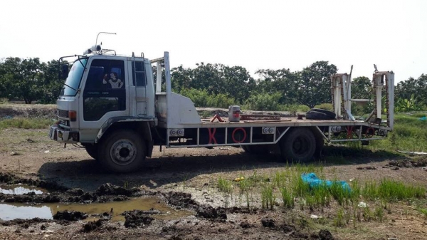***ขายแล้วครับขอบคุณ Truck2hand ขาย ISUZU ROCKY-175 6ล้อเทอเลอร์/ท้ายลาด ขึ้นรถเกี่ยว/แบคโฮPC60 ISUZU ROCKY FTR13KA 6BG1-175HP ปี2538 เครื่องเดิม เกียร์เดิม 6BG1-175ฝาดำ เครื่องดี แรงดี แน่น ประหยัด เกียร์ดี เข้าง่าย ไม่หลุดครับ ช่วงล่าง