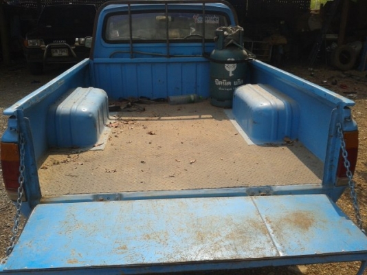 ขายดัสสัน 4 ขอ รถสวย ติดแก๊ส LPG ด้านหลังกระบะ