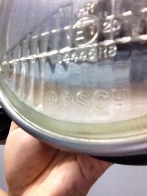 ขายชุดไฟหน้าbosch แท้ ปรับสูง-ต่ำ พร้อมตัวปรับ ราคา2900บาท โทร0924462525โส