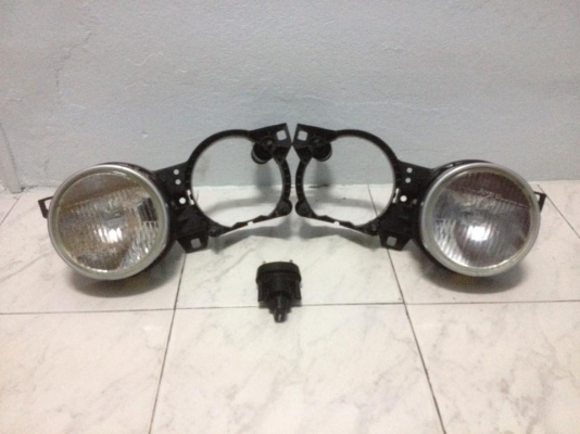 ขายชุดไฟหน้าbosch แท้ ปรับสูง-ต่ำ พร้อมตัวปรับ ราคา2900บาท โทร0924462525โส