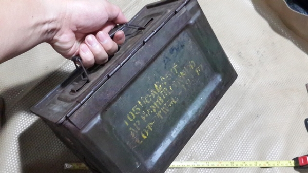 ลังใส่เครื่องมือ ใบใหญ่ๆหนาๆครับ USA. ลังใส่เครื่องมือ ใบใหญ่ๆหนาๆครับ USA.