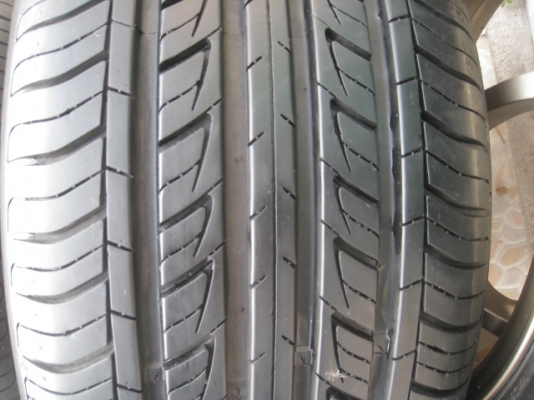 ขายล้อแม็กมือ2 CE28 15" งาน ssw ยางปี13 สนใจติดต่อเล็กคลองสามครับ 081-3747940