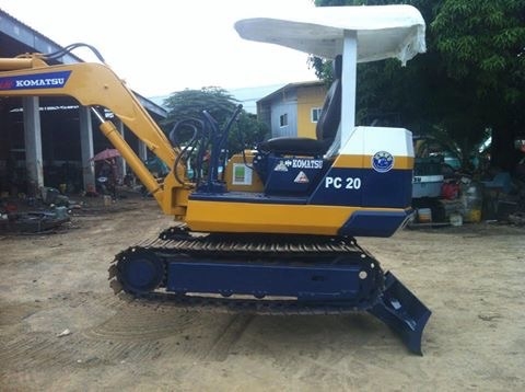 ขาย KOMATSU. Pc20-3.  เก่านอก แขนยาว บูมยาว. ขุดได้ลึก ยกสูง. เครื่องแน่น. รถพร้อมใช้งาน รถนำเข้า เอกสารซื้อขายครบ สนใจ. 096-3268553 ช่างเบนซ์ ID LINE 0963268553