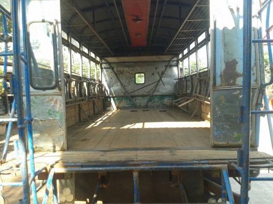 ISUZU NPR61P เครื่อง 130 แรง4BG1 เพาเวอร์ เกียร์สั้นหัวยกได้ กะบะยาว4.3 ม. พร้อมหลังคานักเรียน ISUZU NPR61P เครื่อง 130 แรง4BG1 เพาเวอร์ เกียร์สั้นหัวยกได้ กะบะยาว4.3 ม. พร้อมหลังคานักเรียน