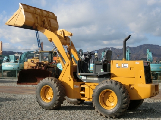 ขายรถตัก TCM L13