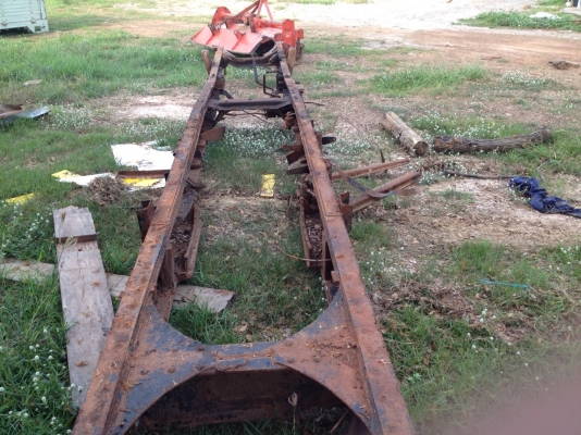 ISUZU หัวยาว เหลือแต่คัชชี สวยพอใช้มีบวมบ้างบางจุด เอาไปทำโครงสร้างรถลากรถเกี่ยวสบายเลยครัช