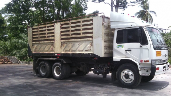 ขายรถบรรทุก 10 ล้อดัมพ์ NISSAN UD 250 แรงม้าปี 2552 ราคา 1250000
