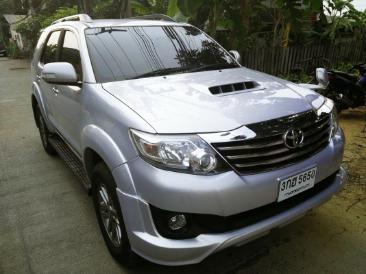 TOYOTA,FORTUNER 3.0V(รุ่นท๊อปสุดสีพิเศษ 50 ปี)เกียร์ออโต้ดีเซลรุ่นTOPสุด ปี 2012 สภาพนางฟ้าราคาถูกด่วนๆ TOYOTA,FORTUNER 3.0V(รุ่นท๊อปสุดสีพิเศษ 50 ปี)เกียร์ออโต้ดีเซลรุ่นTOPสุด ปี 2012 สภาพนางฟ้าราคาถูกด่วนๆ
