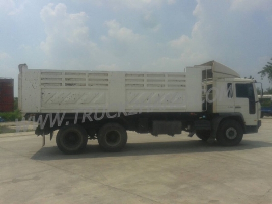 รถบรรทุก 10 ล้อดัมพ์   ยี่ห้อ VOLVO   FL250   250 แรงม้า  มีอุปกรณ์หัวลำโพง มี 3 คัน ขายคันละ 1,300,000 บาท
