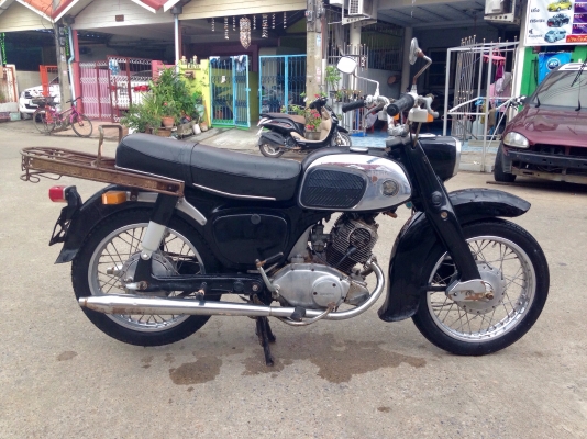 ขาย ก่นสงกรานต์ c95 เลขแท้ไม่ตอก ทะเบียนพร้อมชุดโอน เครื่องดี 43000 ติดต่อ 0889419663