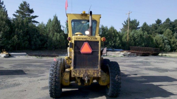 ขายรถเกรด CATERPILLAR 140G สภาพเดิมๆ จาก USA ติดต่อ อำพล 090-9694506, 080-3031241 ขายรถเกรด CATERPILLAR 140G สภาพเดิมๆ จาก USA ติดต่อ อำพล 090-9694506, 080-3031241