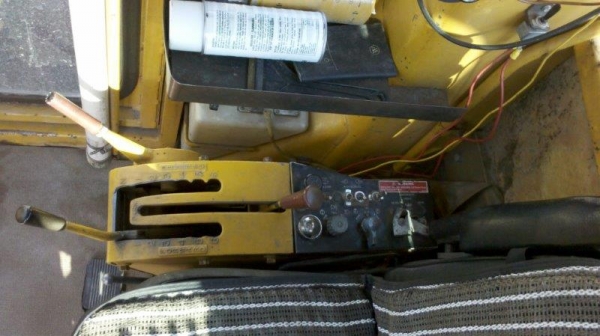 ขายรถเกรด CATERPILLAR 140G สภาพเดิมๆ จาก USA ติดต่อ อำพล 090-9694506, 080-3031241