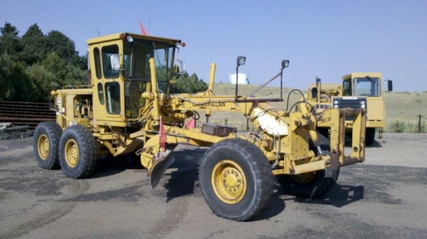 ขายรถเกรด CATERPILLAR 140G สภาพเดิมๆ จาก USA ติดต่อ อำพล 090-9694506, 080-3031241