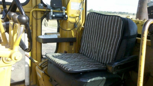 ขายรถเกรด CATERPILLAR 140G สภาพเดิมๆ จาก USA ติดต่อ อำพล 090-9694506, 080-3031241 ขายรถเกรด CATERPILLAR 140G สภาพเดิมๆ จาก USA ติดต่อ อำพล 090-9694506, 080-3031241