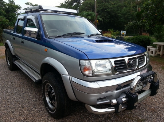 ขายNissan Fornt4x4 4ประตู ขายNissan Fornt4x4 4ประตู
